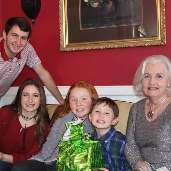 Meet your Posher, Linda - Picture 1 of 1